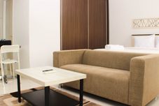 Lobi Cozy Studio Apartment at Azalea Suites By Travelio
