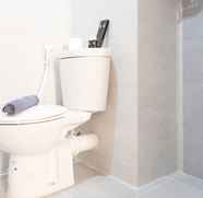 Toilet Kamar 3 Cozy Living Studio Apartment Taman Melati Surabaya By Travelio