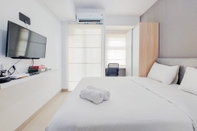 Bedroom Minimalist and Comfy Studio at Serpong Garden Apartment By Travelio