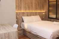 Kamar Tidur Simply and Best Choice 1BR at Vasanta Innopark Apartment By Travelio