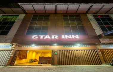 Exterior 2 Star Inn