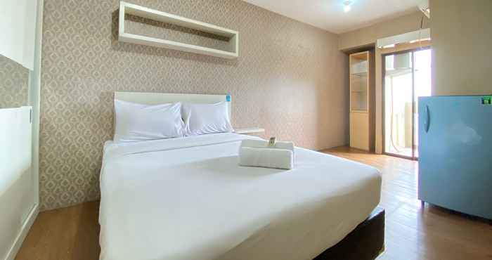 Bedroom Spacious 3BR Apartment Gateway Ahmad Yani Cicadas By Travelio