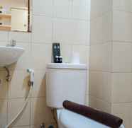 Toilet Kamar 3 Tranquil Studio Apartment Vida View Makassar By Travelio