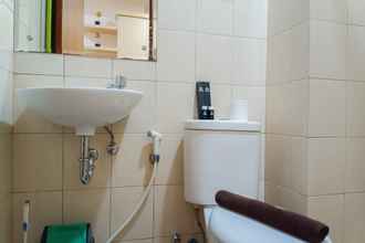 Toilet Kamar 4 Tranquil Studio Apartment Vida View Makassar By Travelio