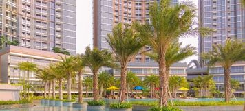 Swimming Pool 3 Nice and Fancy Studio Apartment at Gold Coast By Travelio