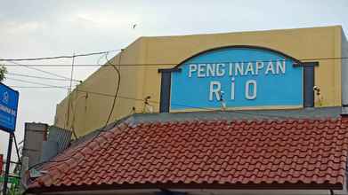 ภายนอกอาคาร Penginapan Rio