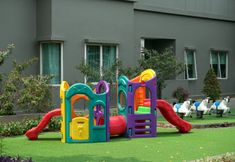 สิ่งอำนวยความสะดวกด้านความบันเทิง 2 Comfy and Great Location 2BR Apartment at Thamrin Residence By Travelio