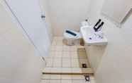 Toilet Kamar 3 Nice Studio at M-Town Residence Apartment By Travelio