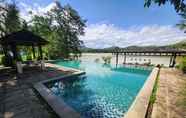 Swimming Pool 4 Kasetsirifarm