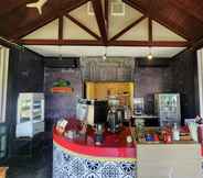 Bar, Kafe, dan Lounge 3 Kasetsirifarm