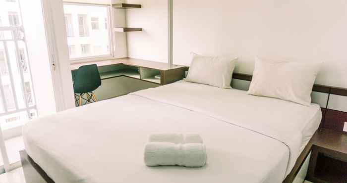 Kamar Tidur Comfort and Nice Studio Room at Serpong Garden Apartment By Travelio