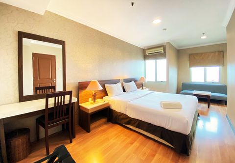 Bedroom Homey 1BR Apartment Galeri Ciumbuleuit 1 By Travelio