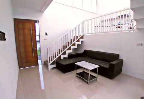 Lobi kamanda residence