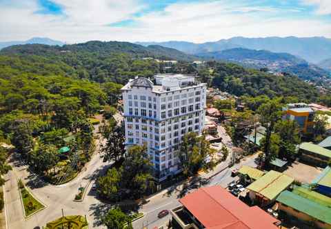 Bangunan Lafaayette Luxury Suites Baguio