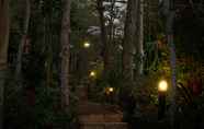 Ruang untuk Umum 2 Little Caravan Forest Resort by Triple Tree