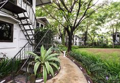 ภายนอกอาคาร 6 Little Caravan Forest Resort by Triple Tree