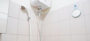 In-room Bathroom 2 Cozy Studio Apartment at Tifolia By Travelio