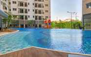 Swimming Pool 5 Best Studio with Comfortable Design at Apartment Signature Park Grande By Travelio