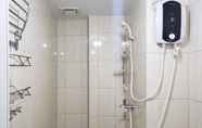 In-room Bathroom 2 Comfort Living 2BR at Apartment Springlake Summarecon Bekasi By Travelio
