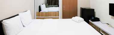 Kamar Tidur 2 Clean Studio and Cozy Living at Pavilion Permata Apartment By Travelio