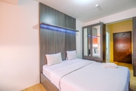 Bedroom Homey and Minimalist Studio at Gunung Putri Square Apartment 