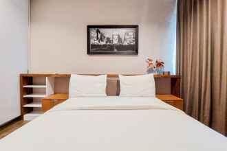 Bedroom 4 Luxury and Stylish 2BR Veranda Residence Apartment at Puri By Travelio