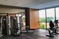 Fitness Center Luxury and Stylish 2BR Veranda Residence Apartment at Puri By Travelio