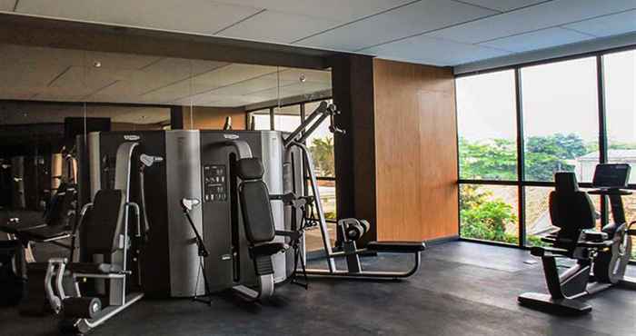 Fitness Center Luxury and Stylish 2BR Veranda Residence Apartment at Puri By Travelio