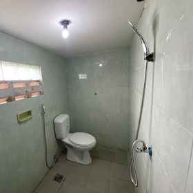 Others 1 FH Stay 的 Omah Sawah Homestay, Pasar Tempel Sleman 酒店