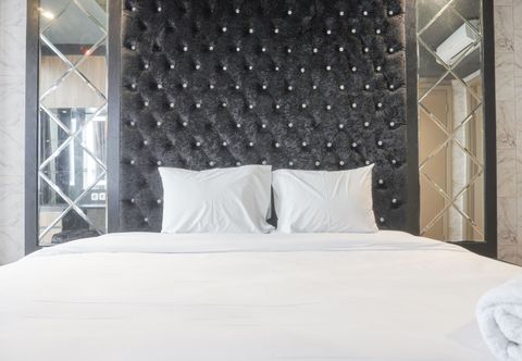 Bedroom Comfort and Elegant Stay 1BR at Gold Coast Apartment By Travelio