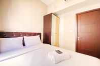 Kamar Tidur Nice and Fancy 2BR Apartment at Skyland City Jatinangor By Travelio