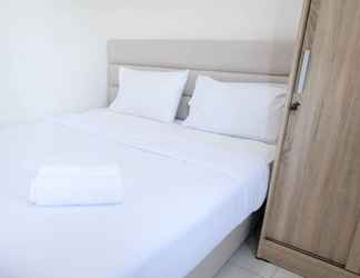 Bilik Tidur 2 Homey and Modern 2BR at Puncak Kertajaya Apartment By Travelio