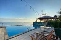 Swimming Pool The Pasir Putih Villas