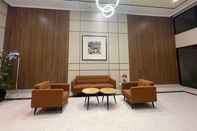 Lobby Apartemen Transpark Bekasi by Fortune88