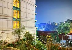 Lobby 7 Cozy Studio Room at Apartment Tamansari La Grande By Travelio