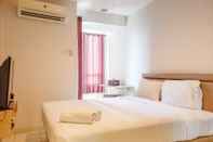 Kamar Tidur Cozy Studio Apartment at Cinere Bellevue Suites By Travelio