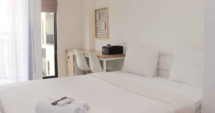 Bedroom Nice and Fancy Studio at Sayana Bekasi Apartment By Travelio