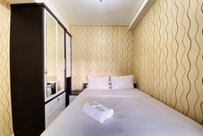 Bedroom Cozy Living 1BR at Parahyangan Residence Apartment By Travelio