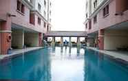 Kolam Renang 7 Comfy 2BR at Apartment Gajah Mada Mediterania By Travelio