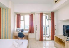 Common Space 3 Comfort Stay Studio Room Apartment at Margonda Residence 3 By Travelio