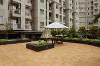 Bangunan Compact and Strategic Studio Apartment at Royal Mediterania Garden Residence By Travelio