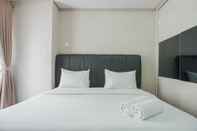 Kamar Tidur Compact and Strategic Studio Apartment at Royal Mediterania Garden Residence By Travelio