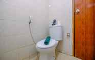 In-room Bathroom 6 Comfort 2BR Apartment at Bogor Mansion By Travelio