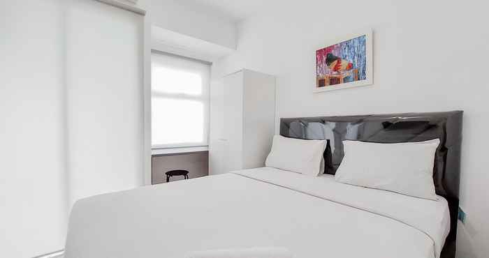 Kamar Tidur Tidy and Modern Studio Serpong Garden Apartment By Travelio