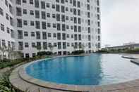 Swimming Pool Tidy and Modern Studio Serpong Garden Apartment By Travelio