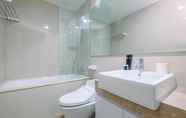 In-room Bathroom 4 Comfort and Nice 2BR at Casa Grande Apartment By Travelio