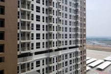 ภายนอกอาคาร Comfortable and Minimalist Studio Apartment Tokyo Riverside PIK 2 By Travelio