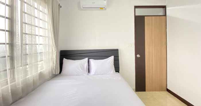 Bedroom Homey 2BR Furnished at Apartment The Edge Bandung By Travelio