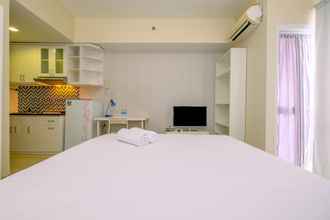 Common Space 4 Cozy Stay Studio at Taman Melati Margonda Apartment By Travelio