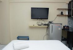 Common Space 2 Minimalist Studio Room Apartment at Kebagusan City By Travelio